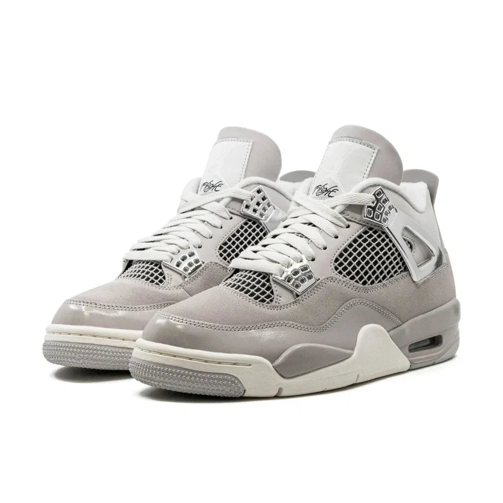 Nike Jordan 4's
